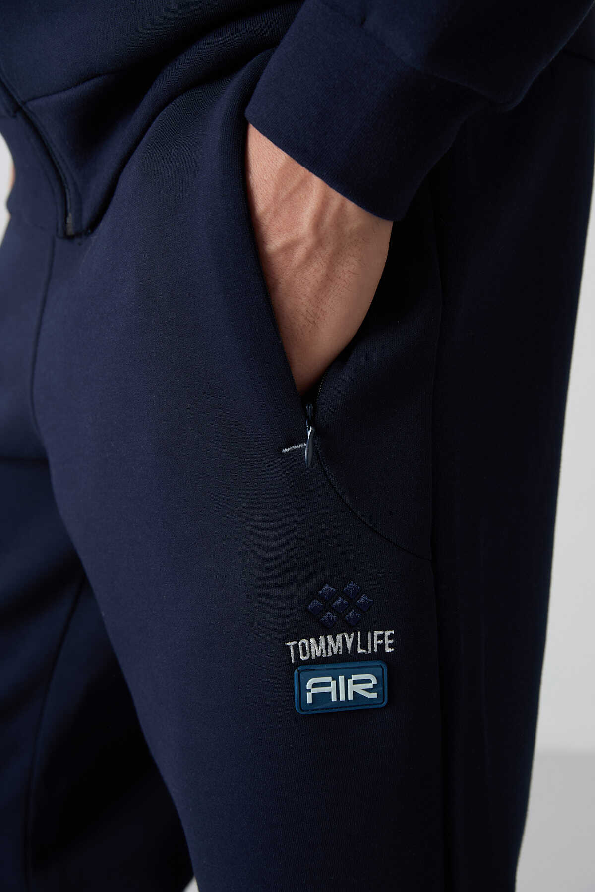 Tommylife Toptan Comfort Fit Baskılı Erkek Eşofman Takım 85236 İndigo