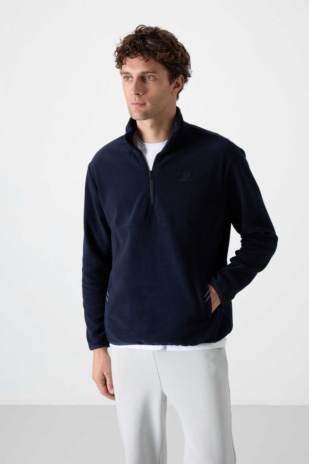 Tommylife Toptan Dik Yaka Dar Kalıp Yarım Fermuar Erkek Polar Sweatshirt 87891 Lacivert