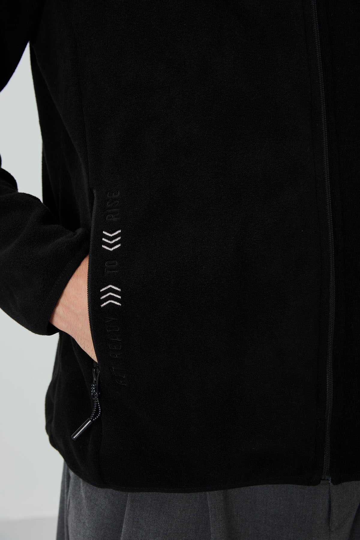 Tommylife Wholesale Stand Collar Standard Fit Zip-Up Men's Fleece Sweatshirt 87992 Black