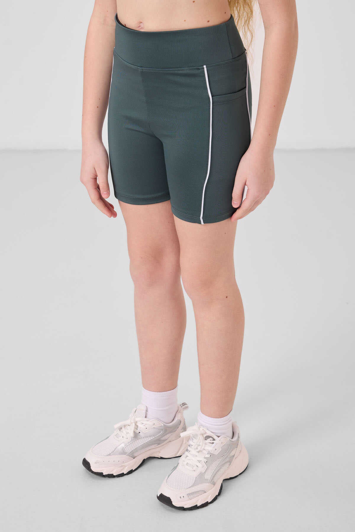 Tommylife Toptan Esnek Standart Fit Basic Performans Kız Çocuk Tayt 75189 Orman Yeşili