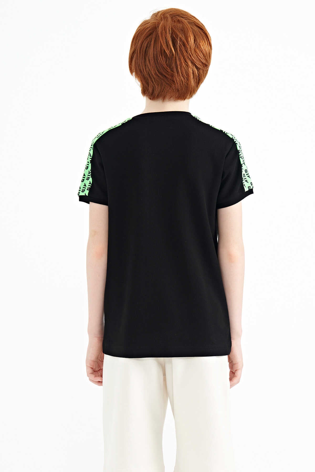 Tommylife Toptan Garson Boy O Yaka Standart Kalıp Baskılı Erkek Çocuk T-Shirt 11121 Siyah