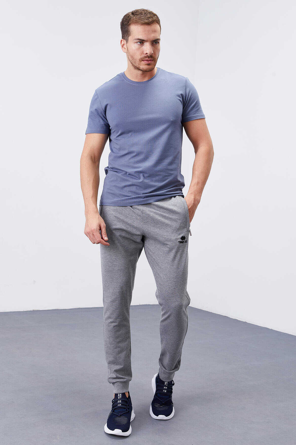 Pantaloni de trening bărbătești Tommylife Wholesale, gri, melanj, slim fit, cu buzunare cu fermoar - 84343