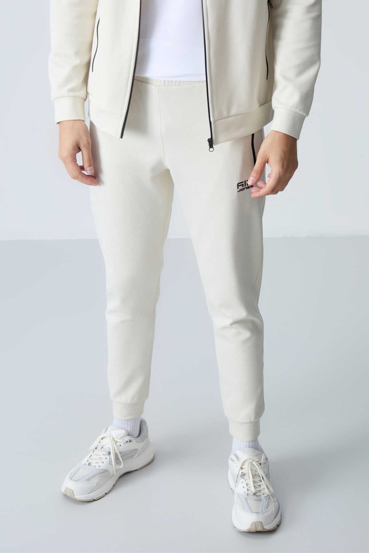 Tommylife Toptan Hugo Rahat Kalıp Jogger Erkek Eşofman Takım 85198 Bej