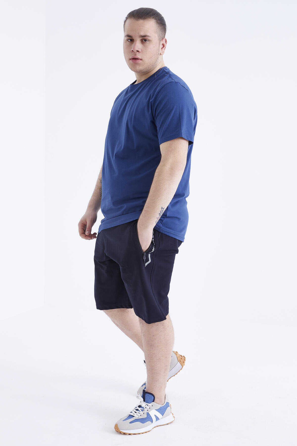Tricou bărbătesc Tommylife Wholesale Indigo Basic cu mânecă scurtă și guler rotund, mărime mare - 88072