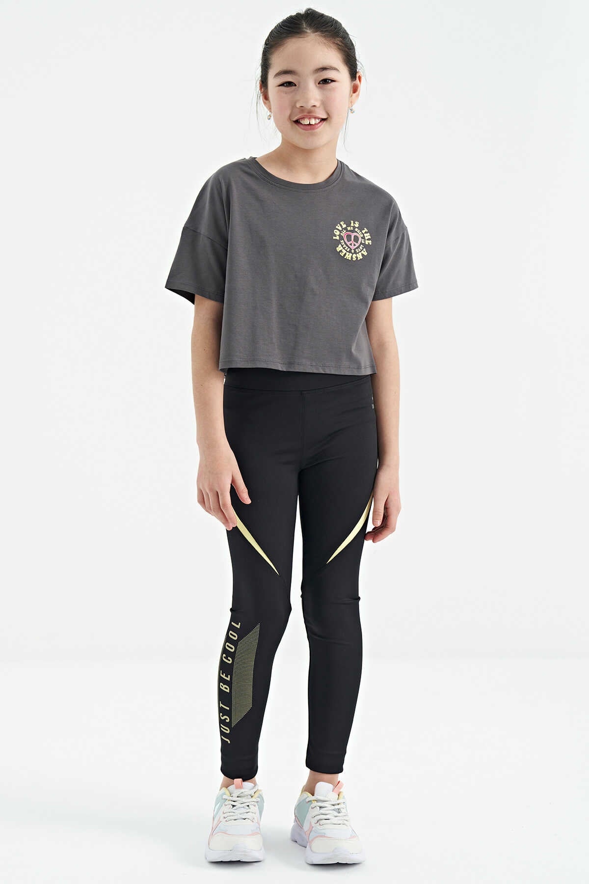 Tommylife Toptan Koyu Gri Ön Arka Baskılı O Yaka Düşük Omuz Oversize Kısa Kollu Kız Çocuk T-Shirt - 75126
