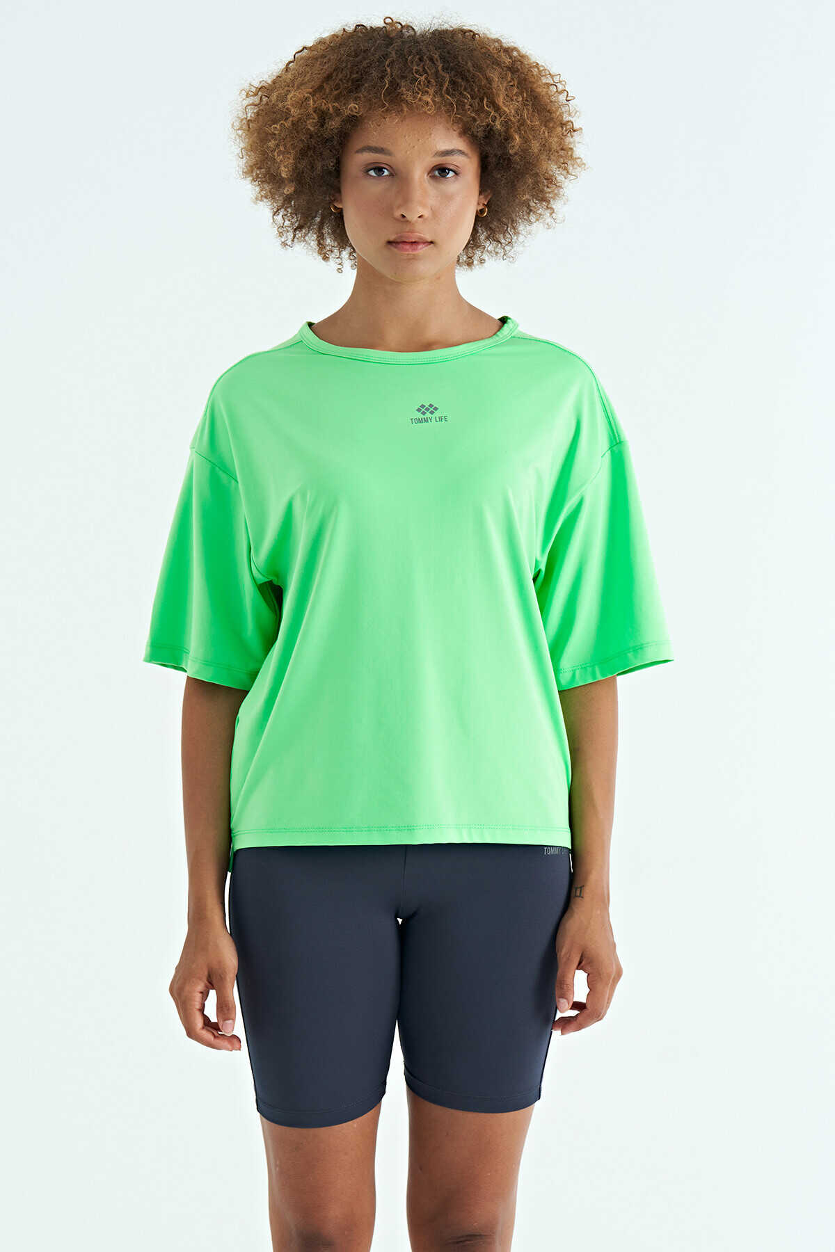 Tommylife Toptan Neon Yeşil O Yaka Baskı Detaylı Oversize Kısa Kol Kadın T-Shirt - 97263