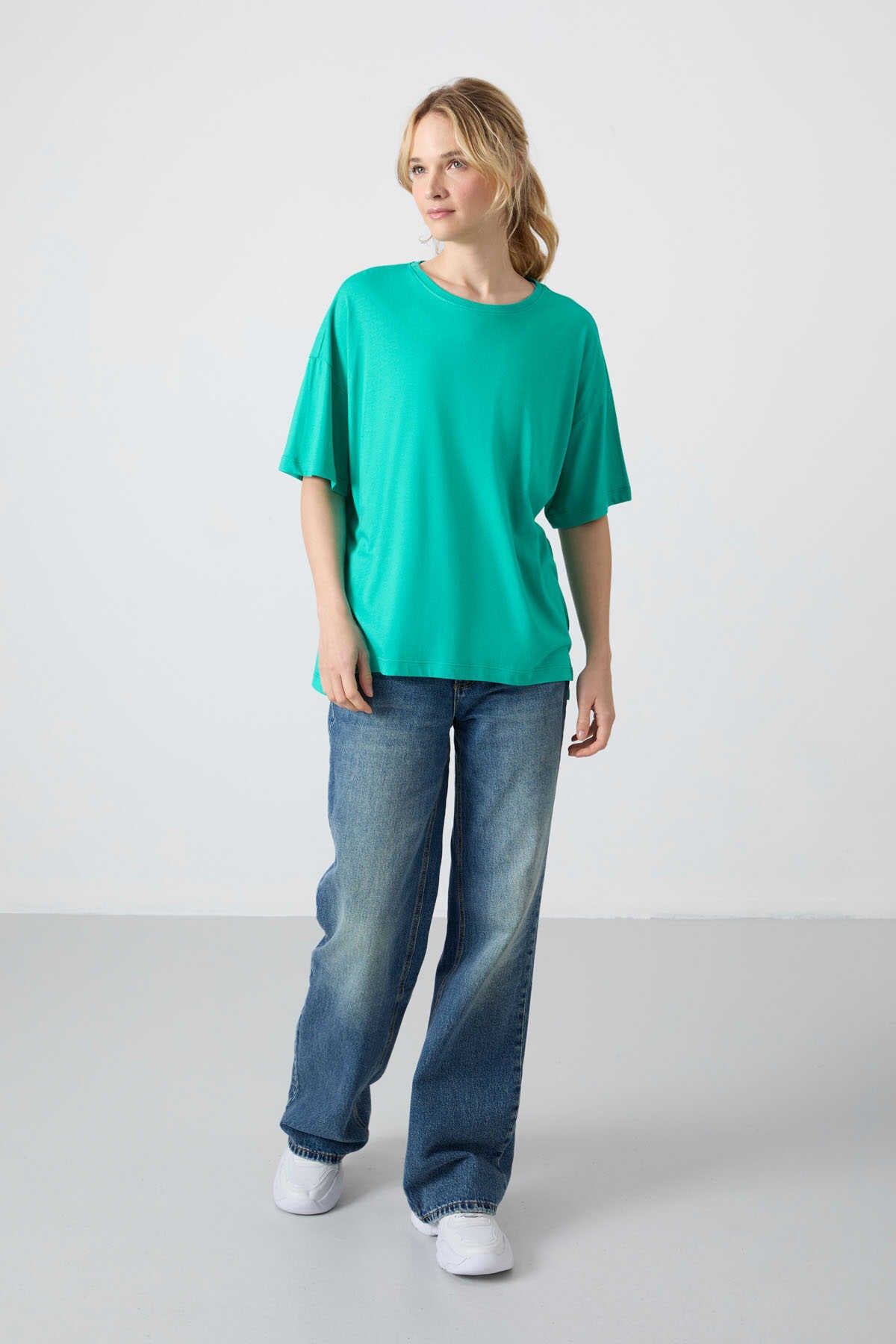 Tommylife Toptan O Yaka Oversize Basic Kadın T-Shirt 97285 Deniz Yeşili