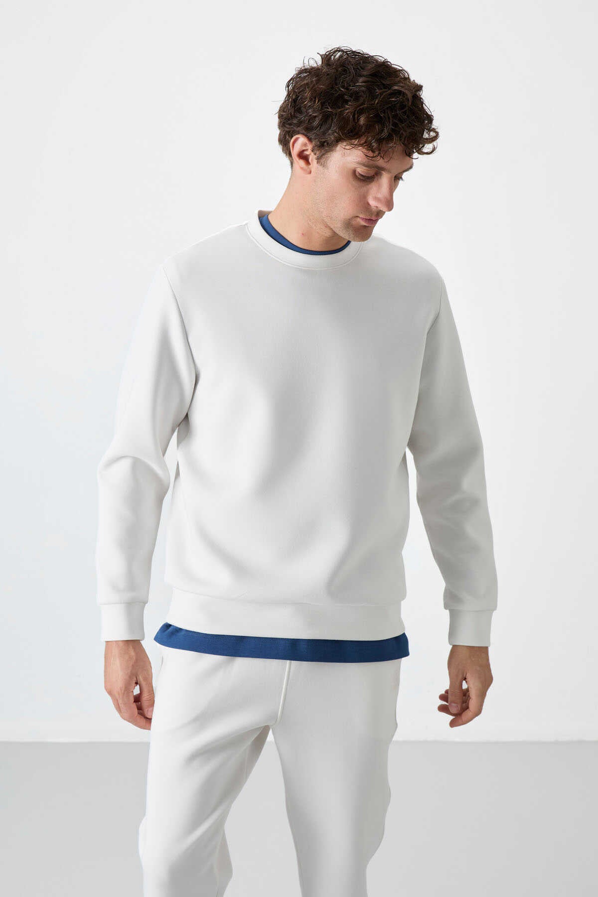 Tommylife Toptan O Yaka Rahat Form Basic Erkek Sweatshirt 88053 Ekru
