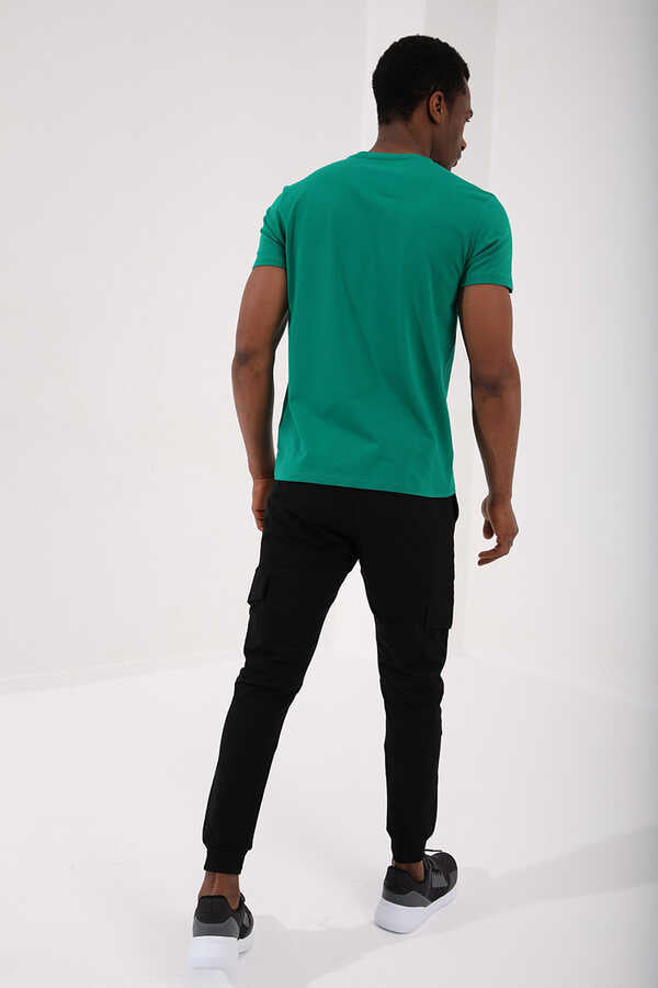 Tricou bărbătesc Tommylife Wholesale cu decolteu în V, croială standard, de bază, 87912, verde închis