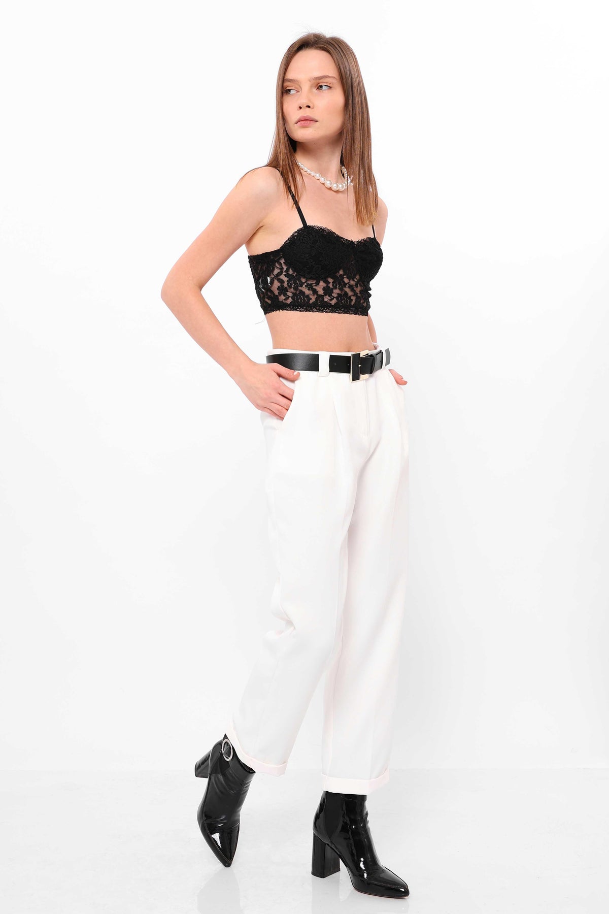 En Gros Bralet Dantelat Negru