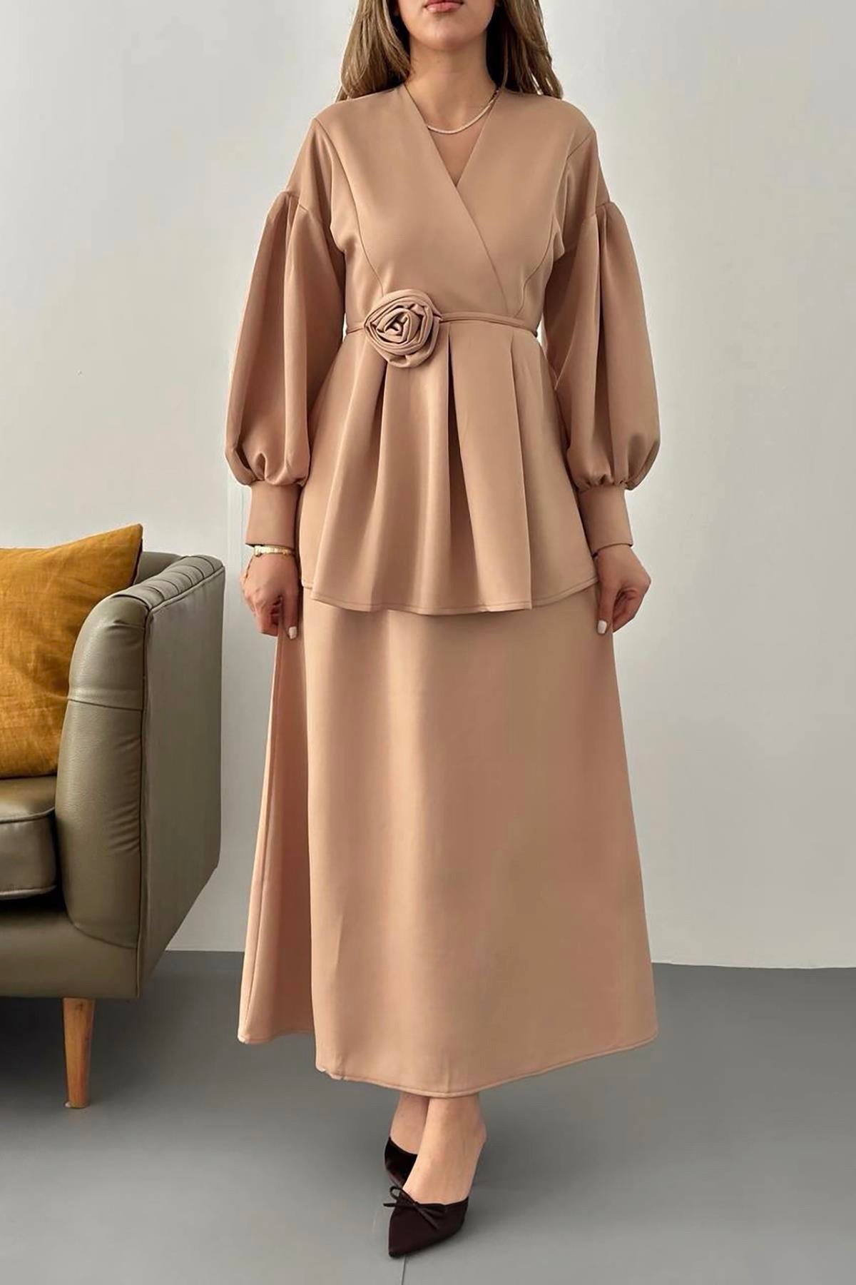 Camel Gül Detaylı Takım