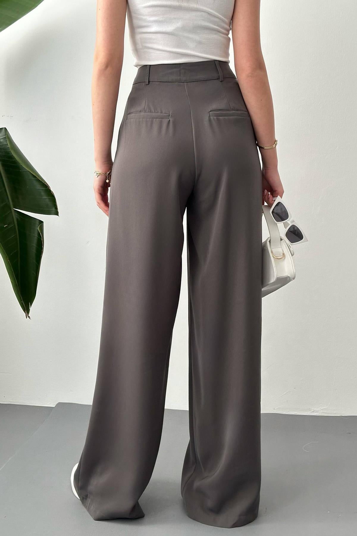 Füme Pileli Comfort Pantolon