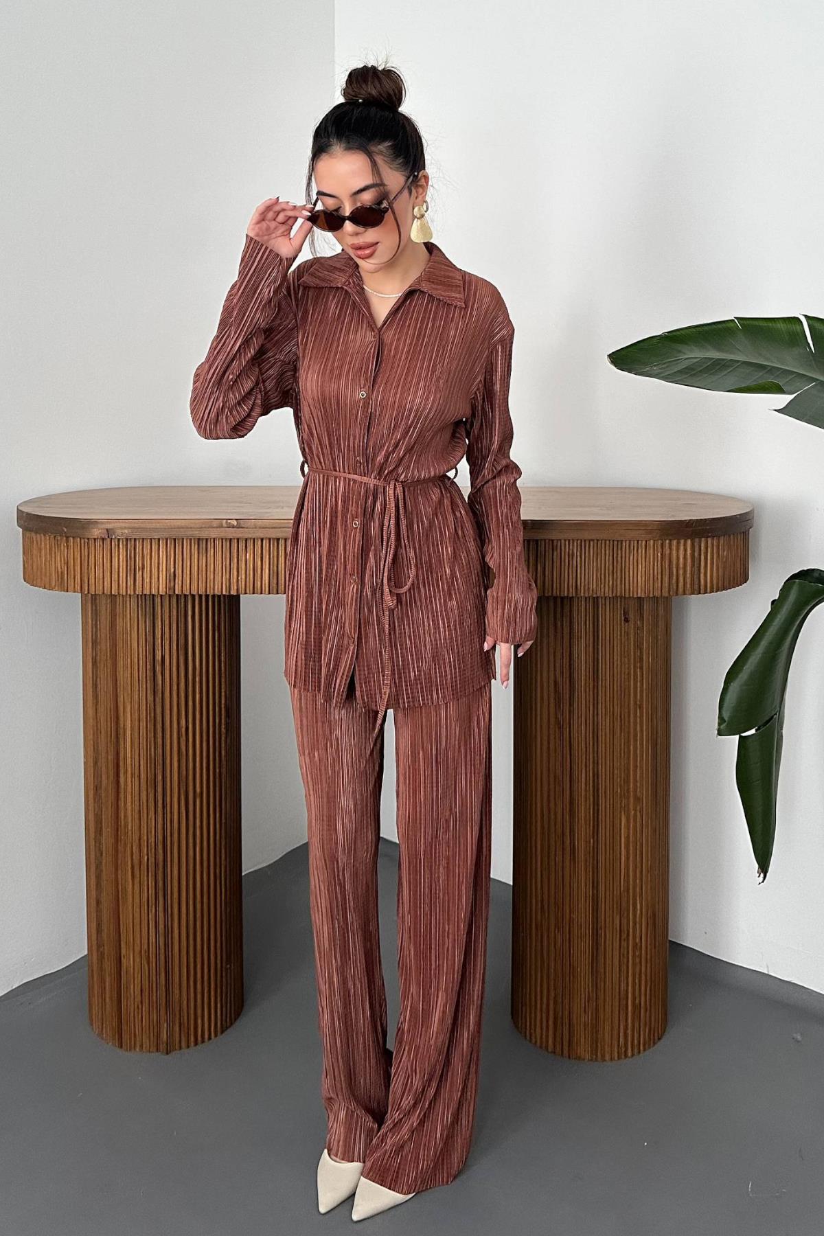 Kahverengi Fitilli Takım
