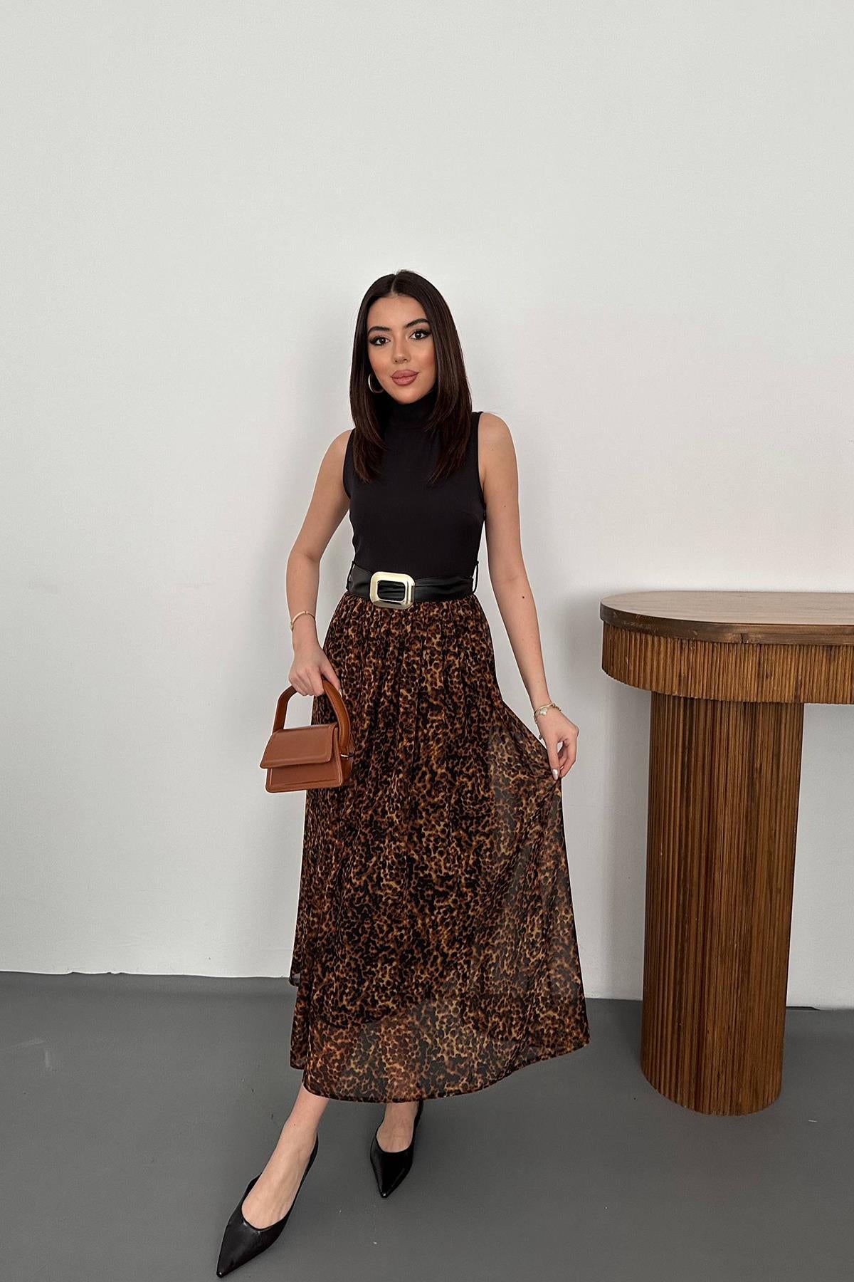 Siyah Alt Eteği Leopar Elbise
