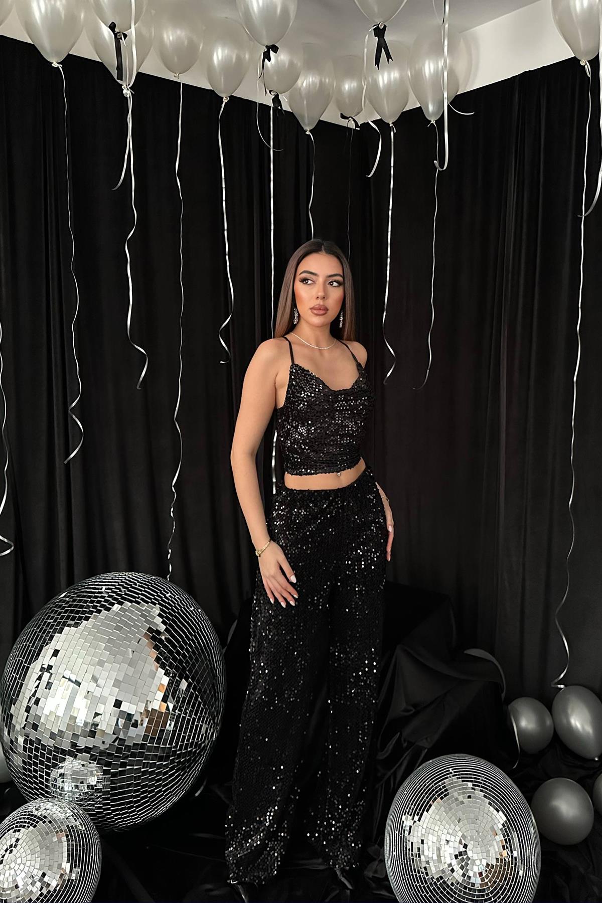 Siyah Askılı Degaje Bluz