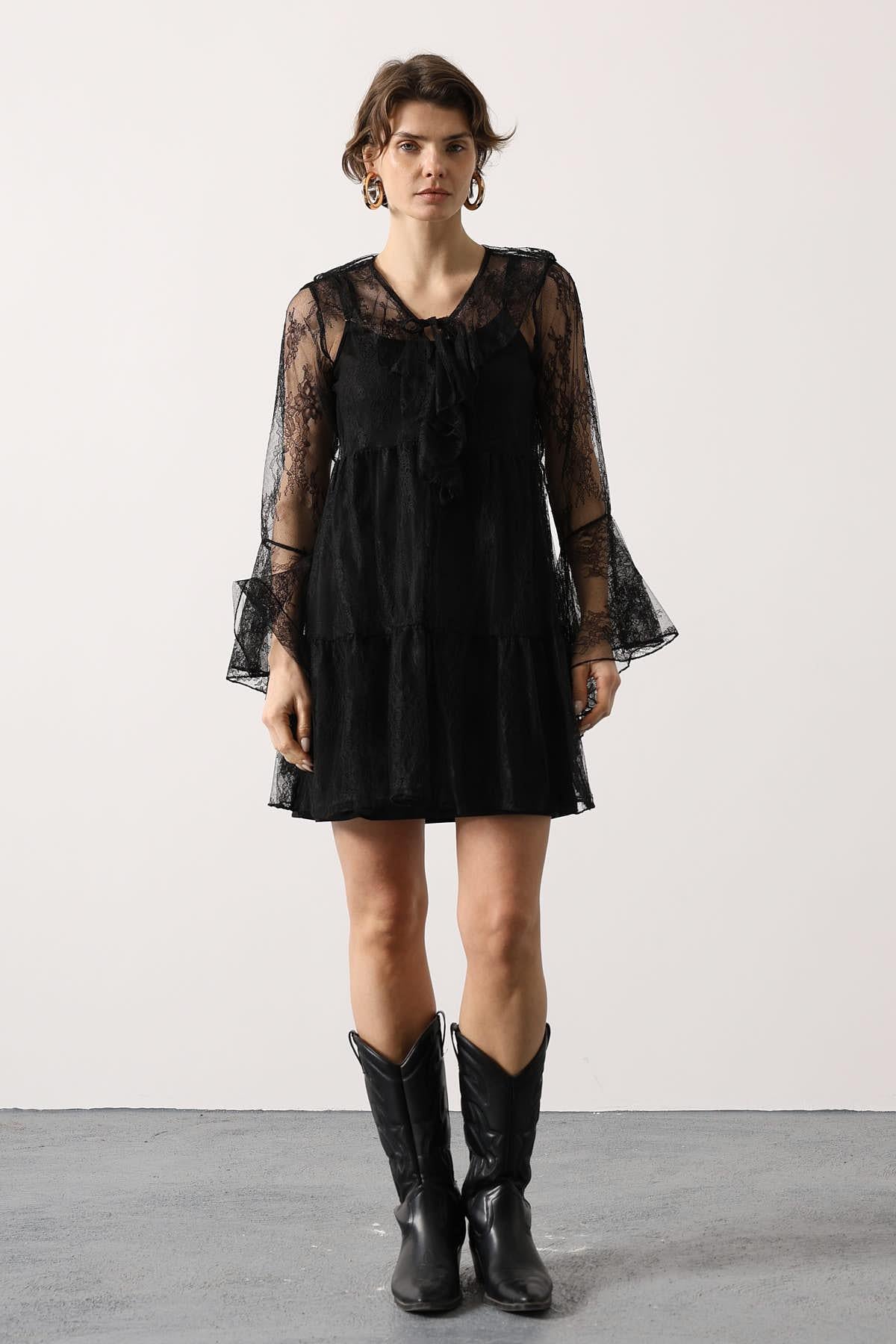 ROCHIE DIN DANTELĂ - Negru