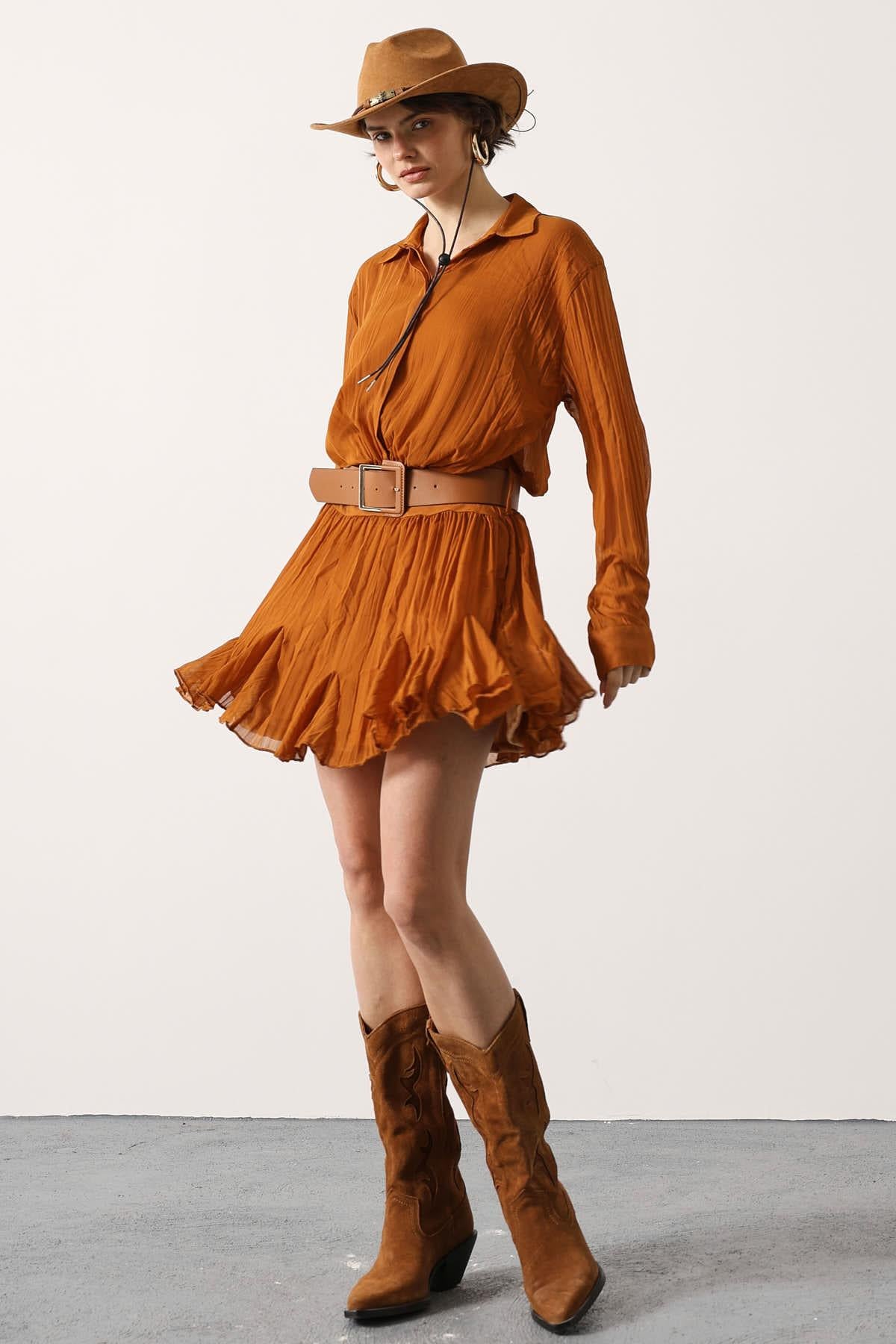 ROCHIE MINI DIN ȘIFON CU CUREA - Scorţișoară