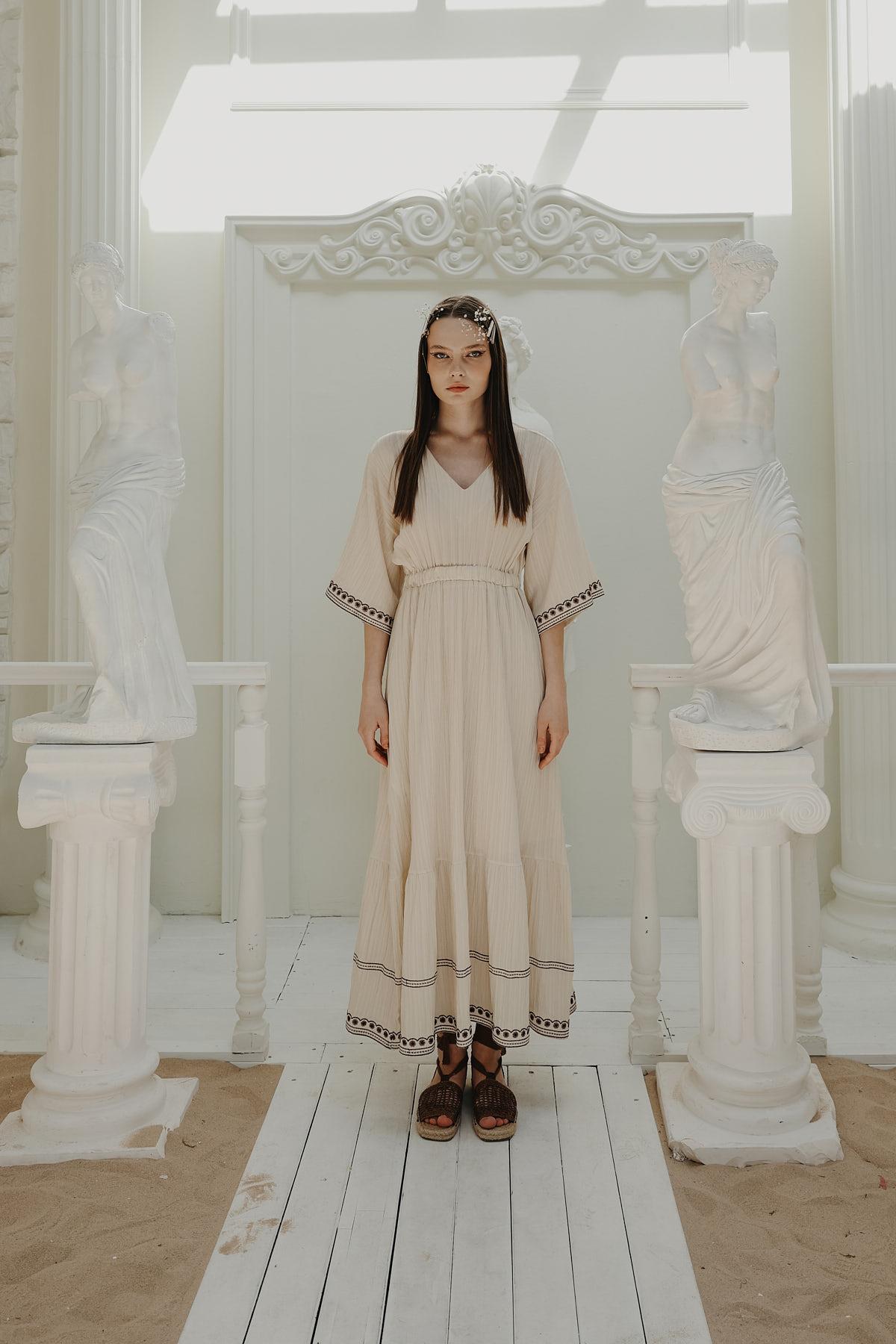 Rochie cu Broderie Maneci Si Fusta - Piatra