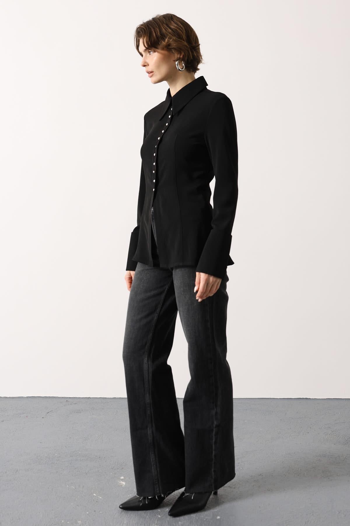 BLUZA AJUSTATĂ LA CORP - Negru