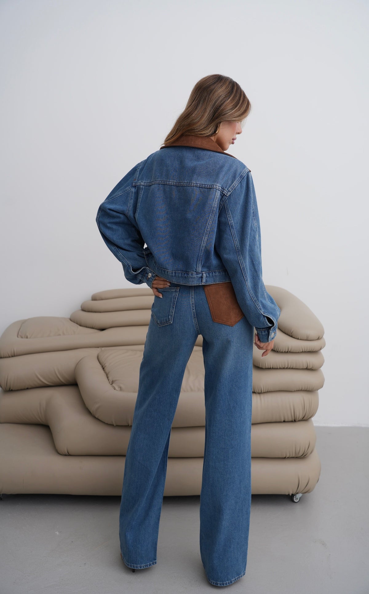Yüksek Bel Arka Cep Süet Detaylı Wide Leg Kalıp Dark Blue Jean Pantolon