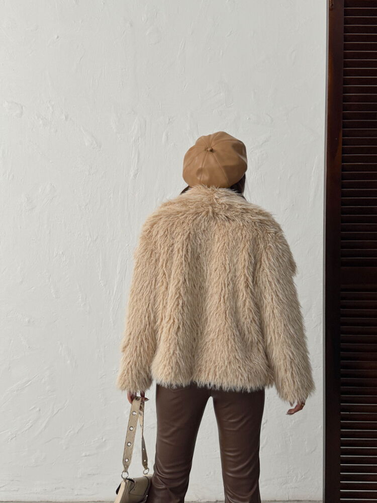 Topshow Faux Fur Women's Wholesale Coat – Fluffy Soft Textured Winter Stylish Outerwear - Stone | F2040