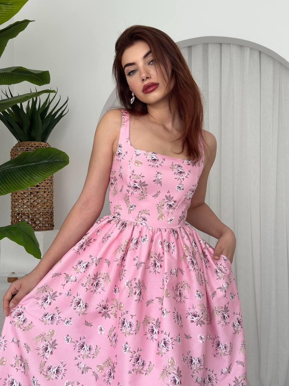 Rochie Yoa cu detalii la nivelul bustului