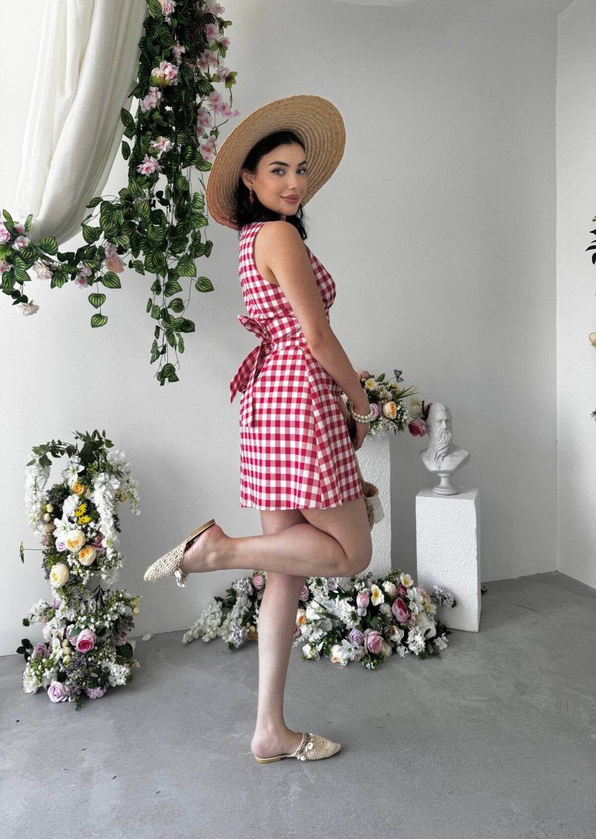 Yujas Rochie cu detaliu tip nod