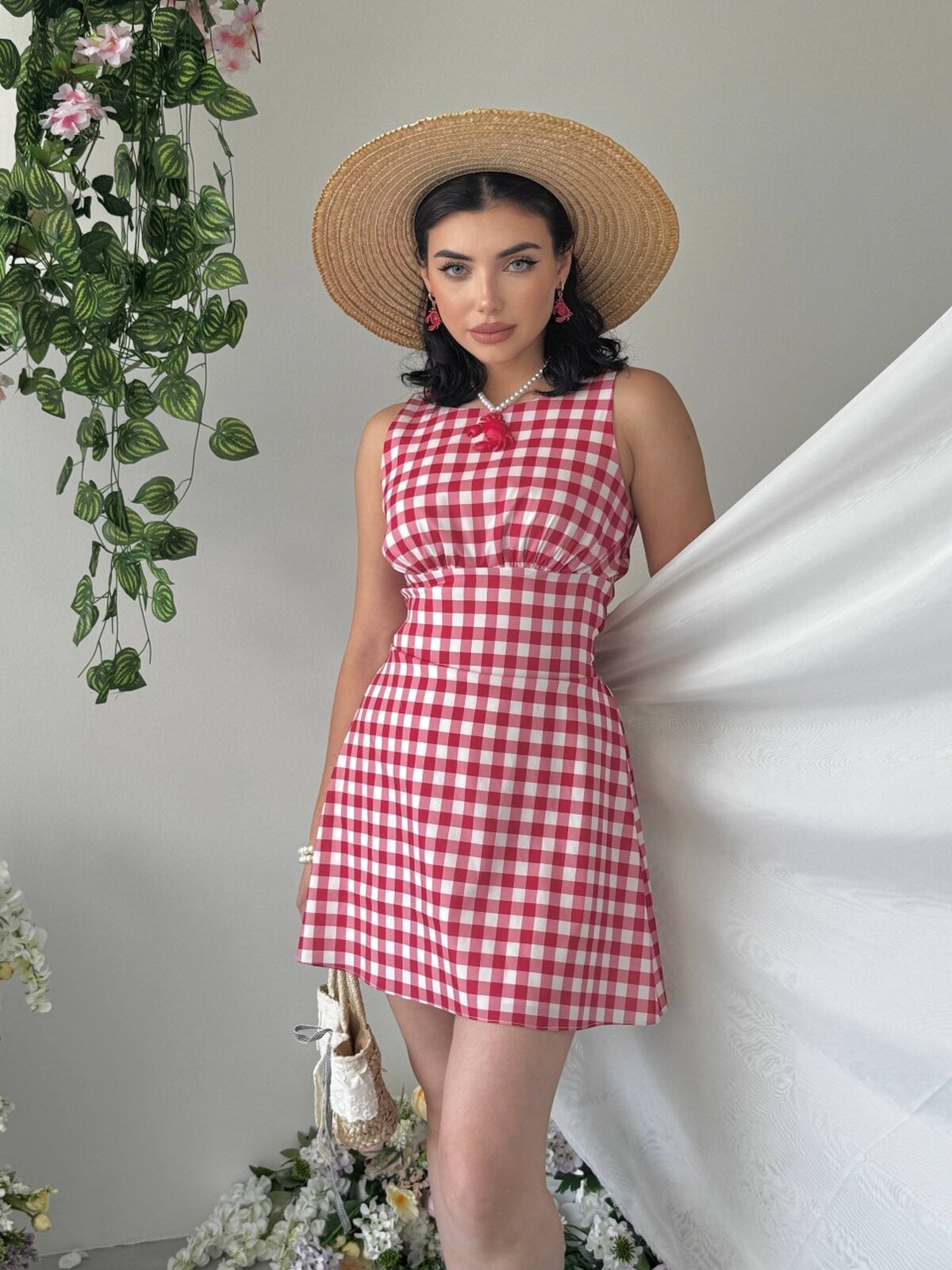 Yujas Rochie cu detaliu tip nod