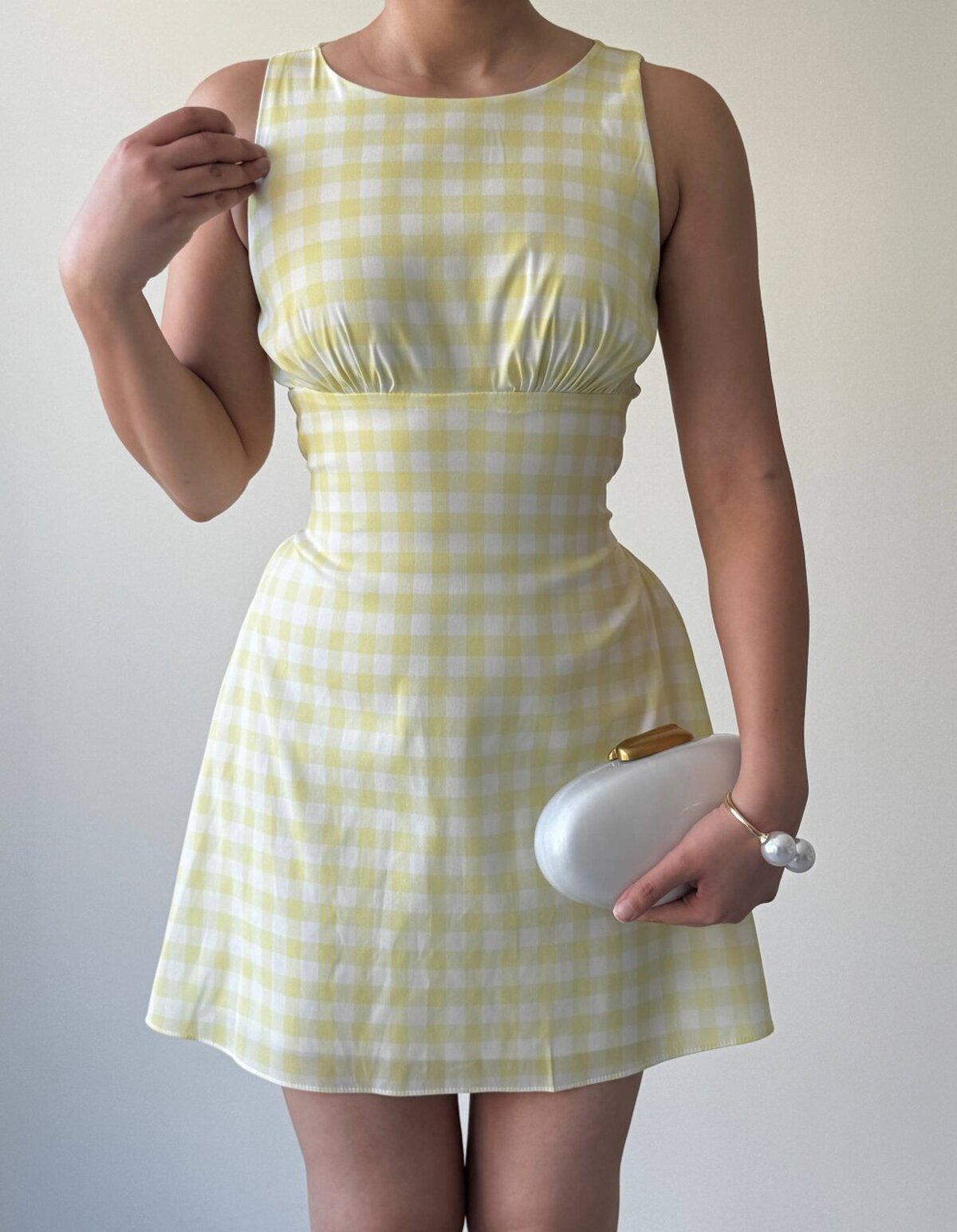 Rochie cu detalii petrecute Yujas