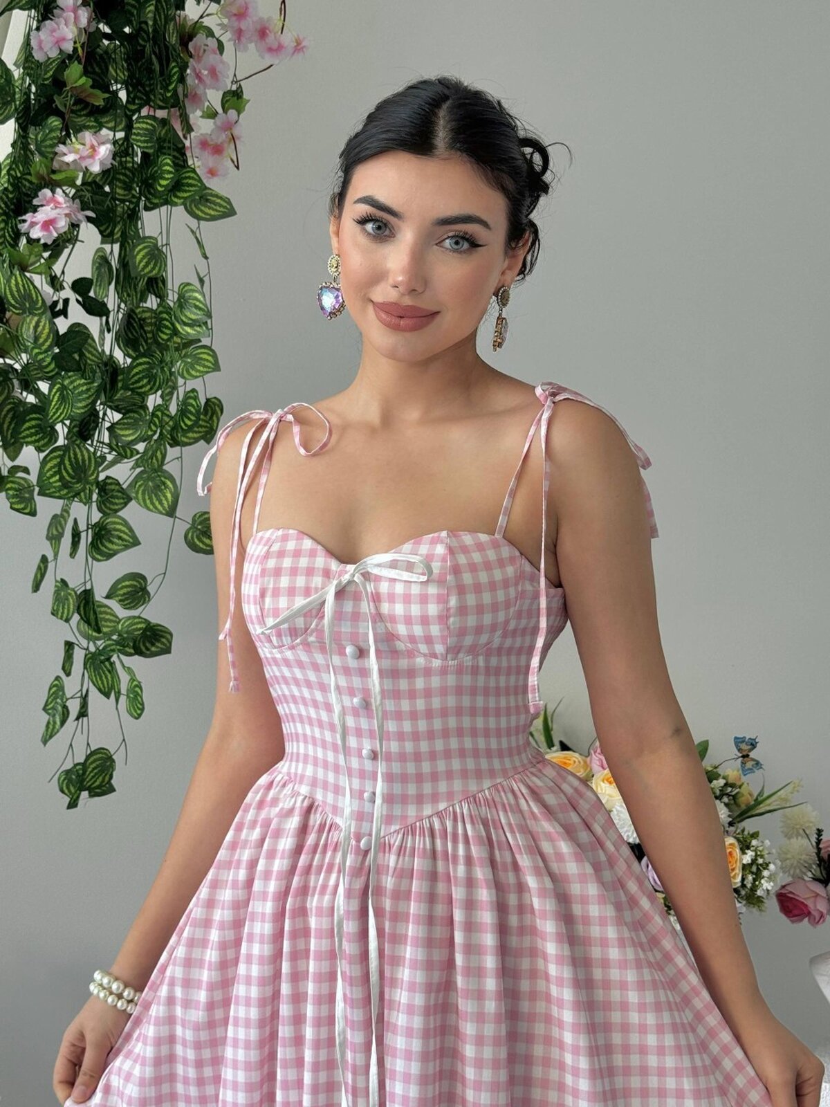 Rochie cu bretele subțiri, din fir tip ghem
