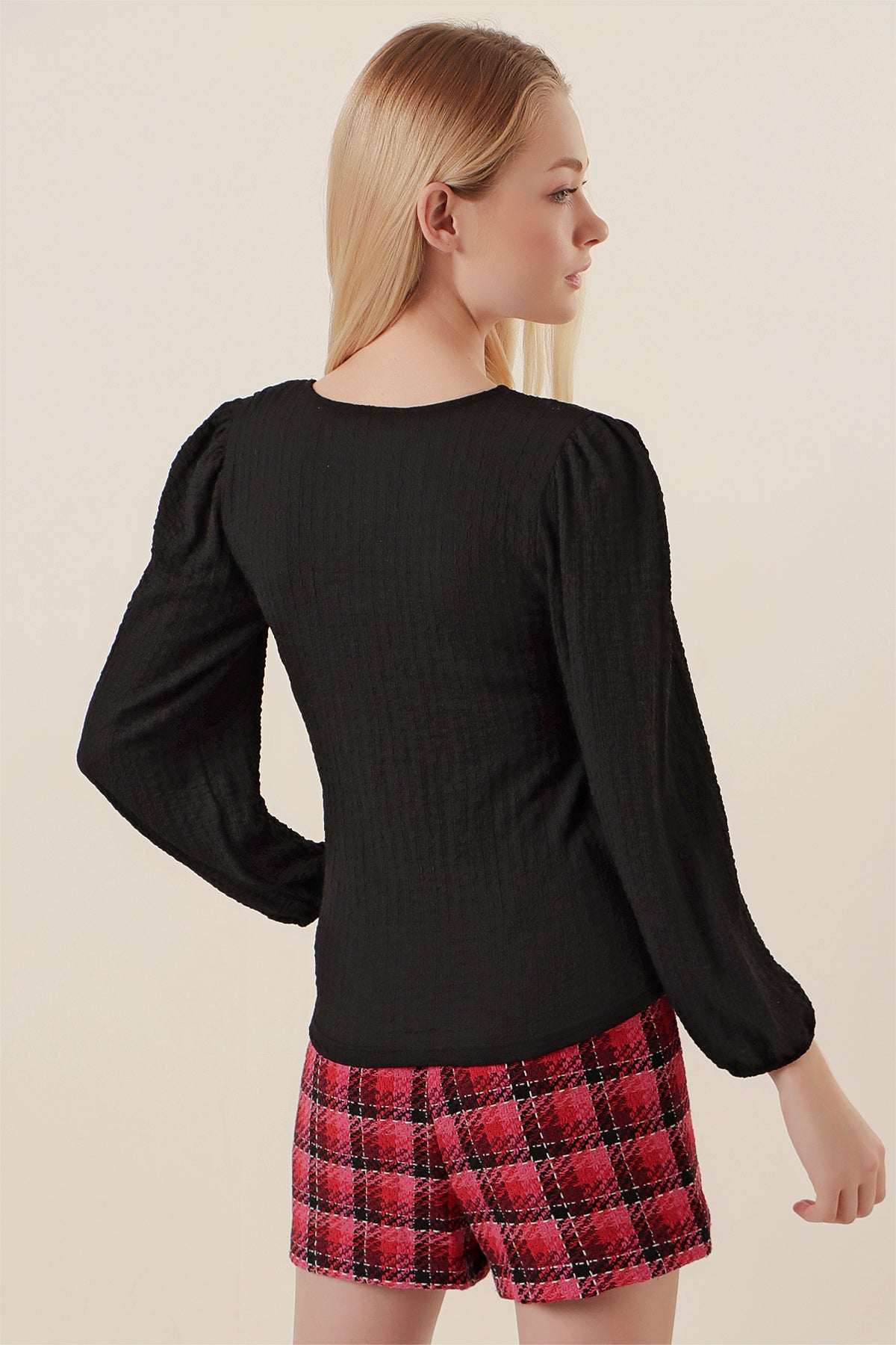 0442 Bluză cu Mâneci Lungi - Negru