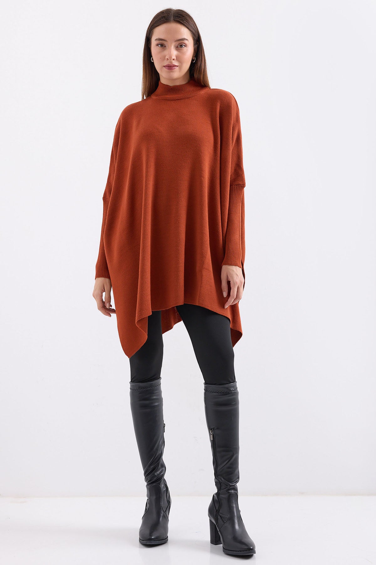 15783 Pulover Poncho cu șliț - Cărămiziu