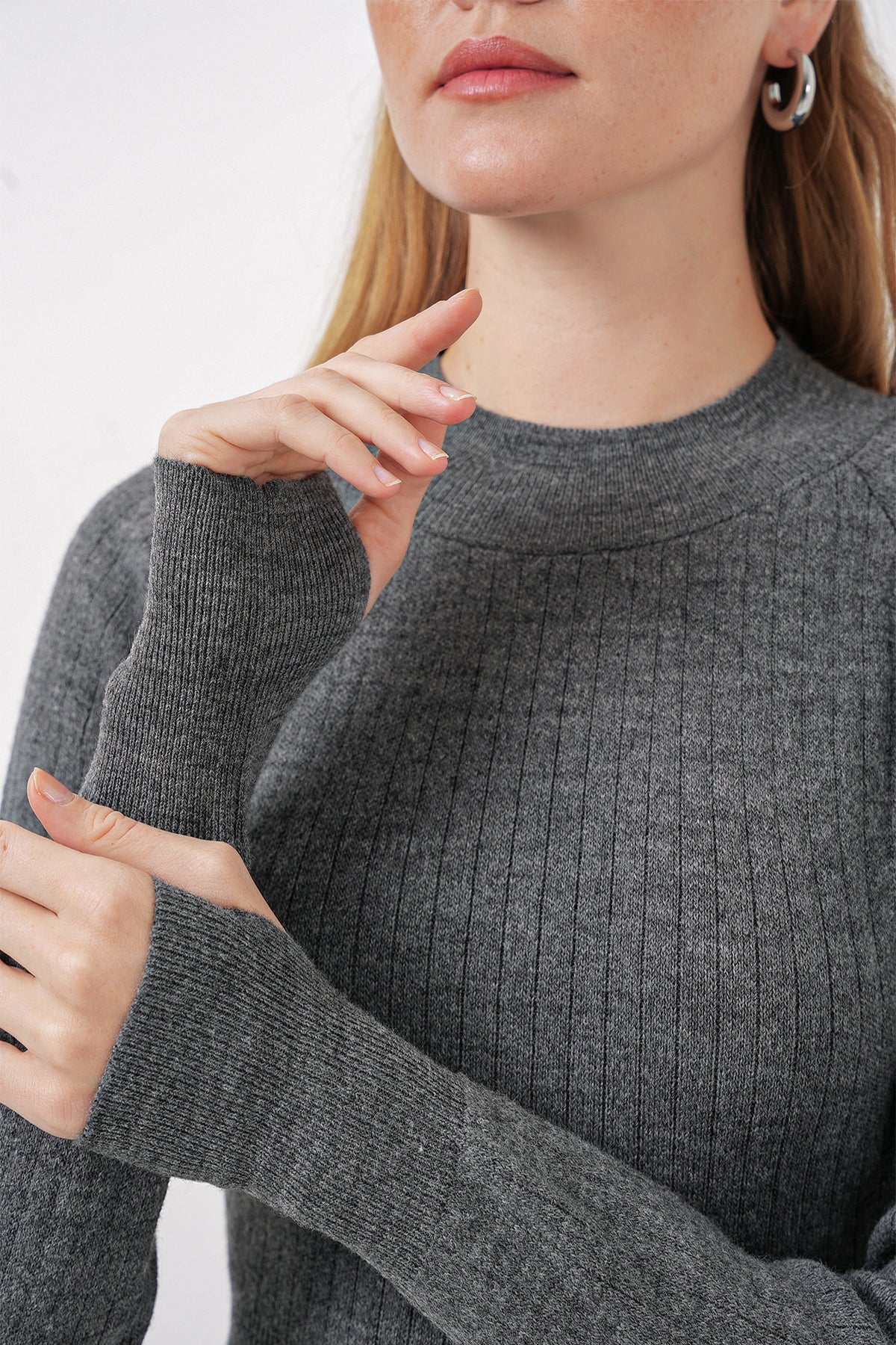 15905 Set Femeie Jachetă Tricot Crop și Pantalon - Fumuriu