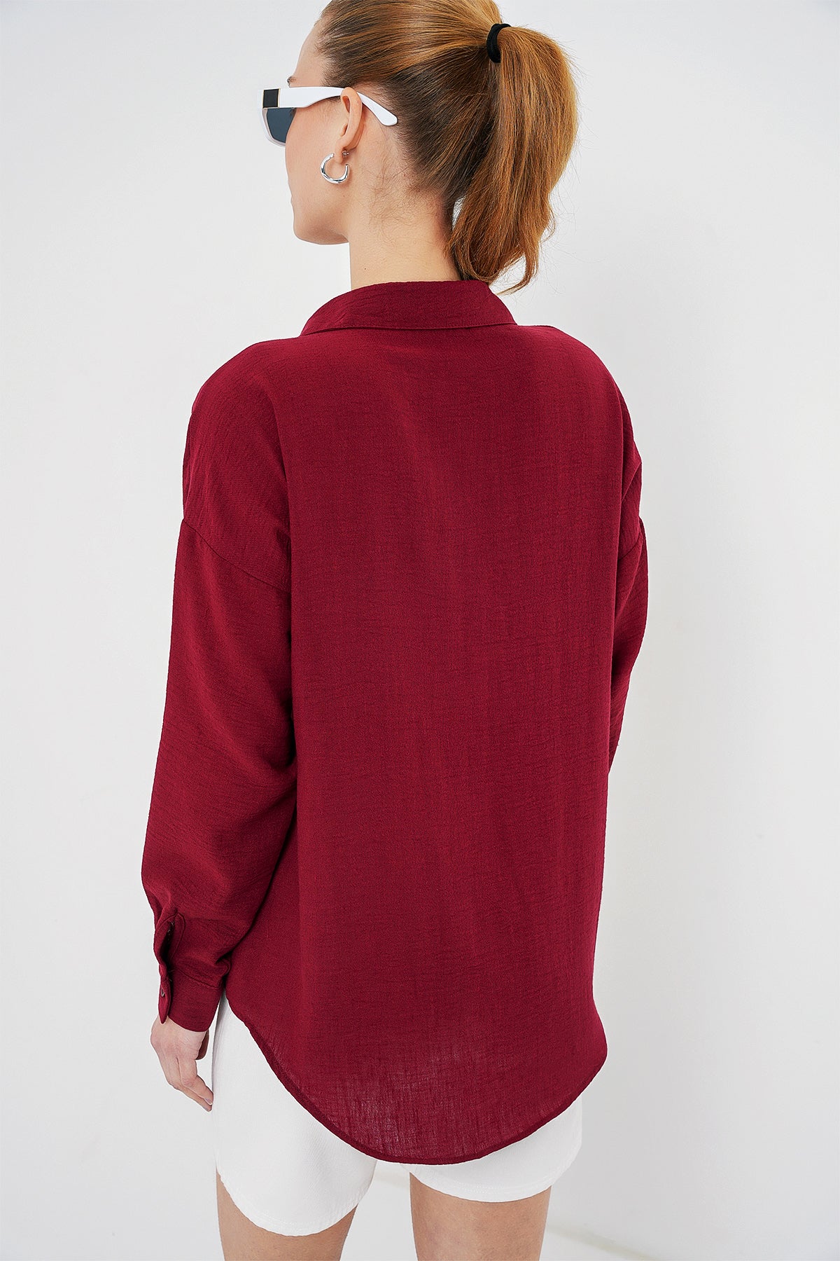 20153 Camasa din in oversize cu o buzunar - Bordo