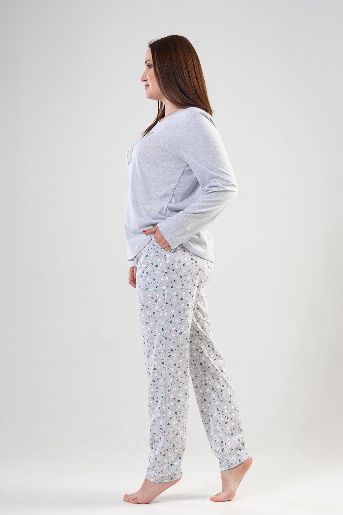 SET PIJAMA DE DAMĂ P.SUPREM XXL, CU MÂNECĂ LUNGĂ, GULER ROTUND, CU BUZUNARE OVALE ȘI TIV ROTUND - GRI MELANGE