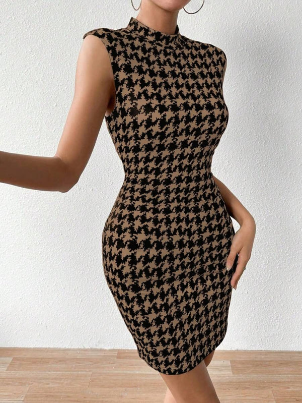 Rochie scurtă de damă cu guler înalt, fără mâneci, model scuba, 23495