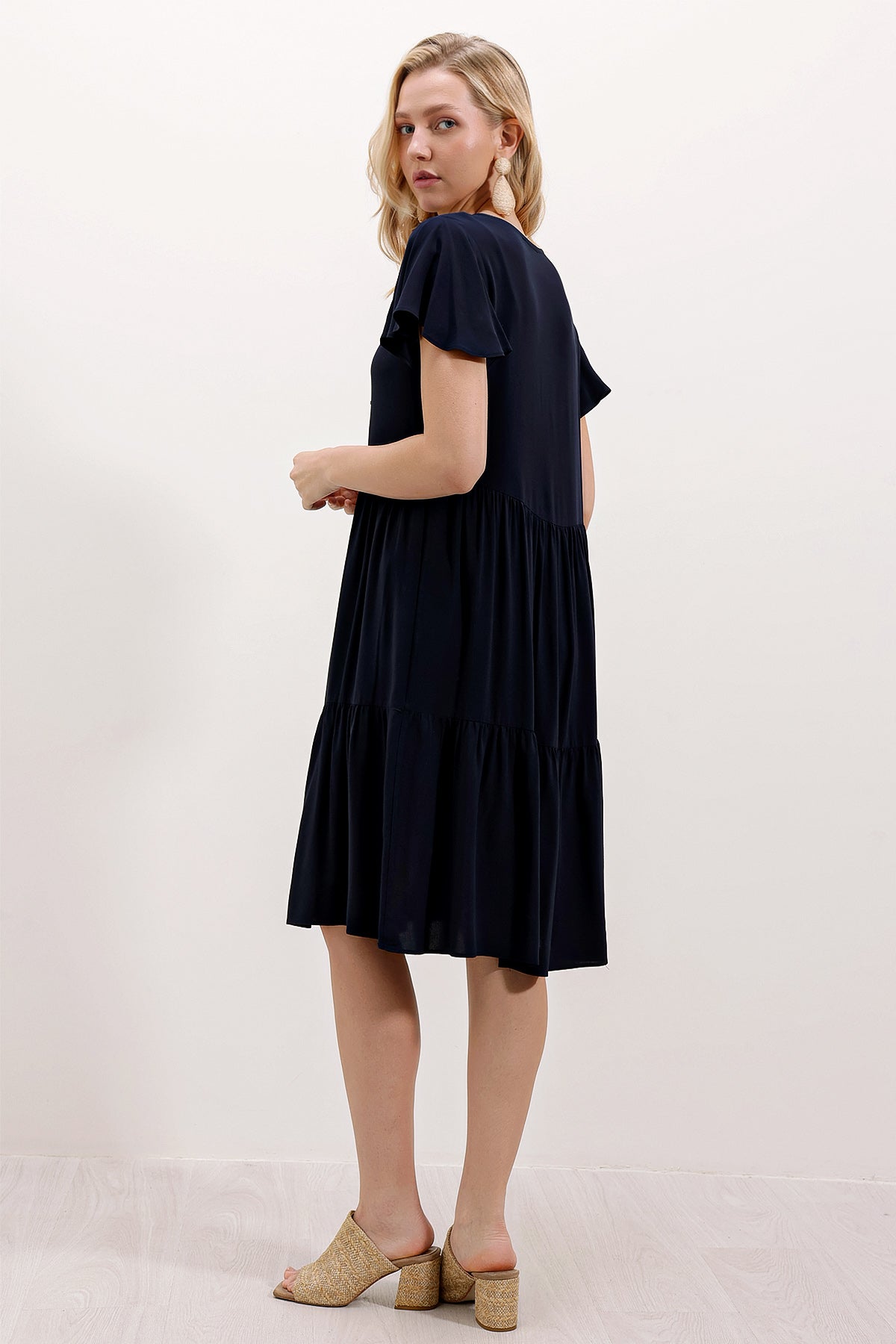 2352 Rochie scurtă cu guler V - Albastru închis