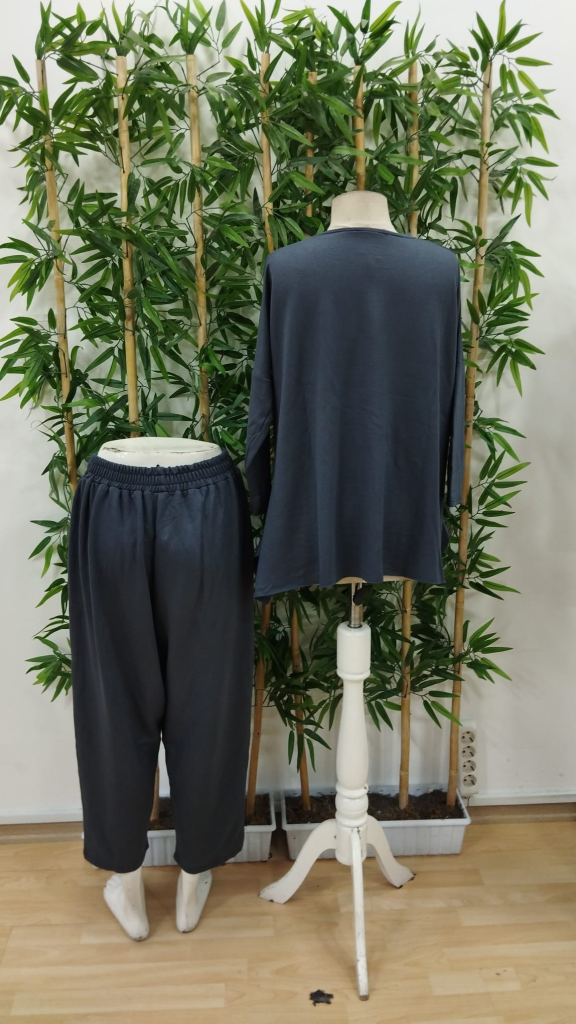 Costum din două piese, damă, cu mânecă lungă, detalii emblemă, din viscoză, 23579