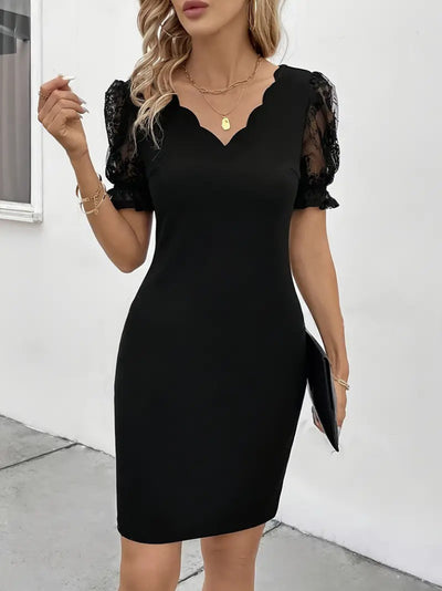 Rochie damă din crep Janjan, cu mânecă scurtă, dantelă, decolteu în V, șnur lateral și detalii încrucișate, 36667