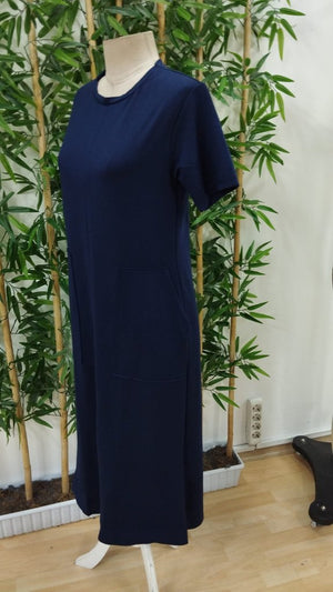 Rochie midi din viscoză cu două fire, cu mânecă scurtă, guler rotund, buzunare, crăpătură frontală, 24273
