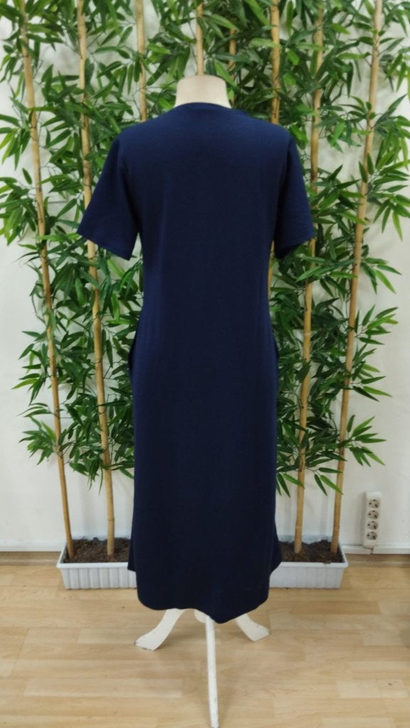 Rochie midi din viscoză cu două fire, cu mânecă scurtă, guler rotund, buzunare, crăpătură frontală, 24273