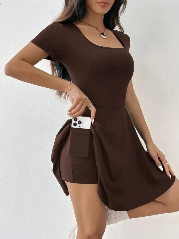 Rochie de damă din material scuba cu mânecă scurtă, decolteu pătrat și detalii scurte, cu buzunare, 25591