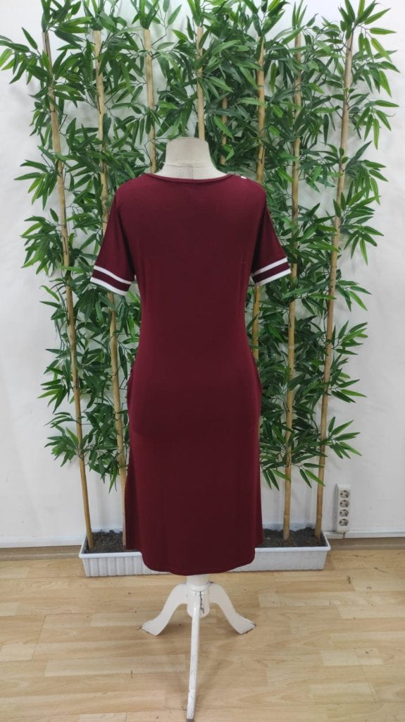Rochie din vâscoză cu mânecă scurtă, decolteu în V și detalii striate, de lungime medie, 32839