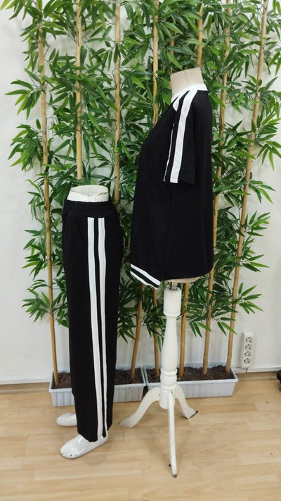Set bluză și pantaloni din viscoză cu două fire, guler rotund, mânecă scurtă, detalii cu dungi în două culori, 33929