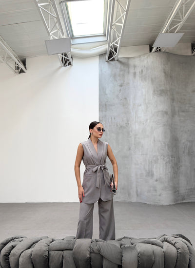 SET DOUĂ PIESE VESTĂ ȘI PANTALONI CURA - Gri Închis