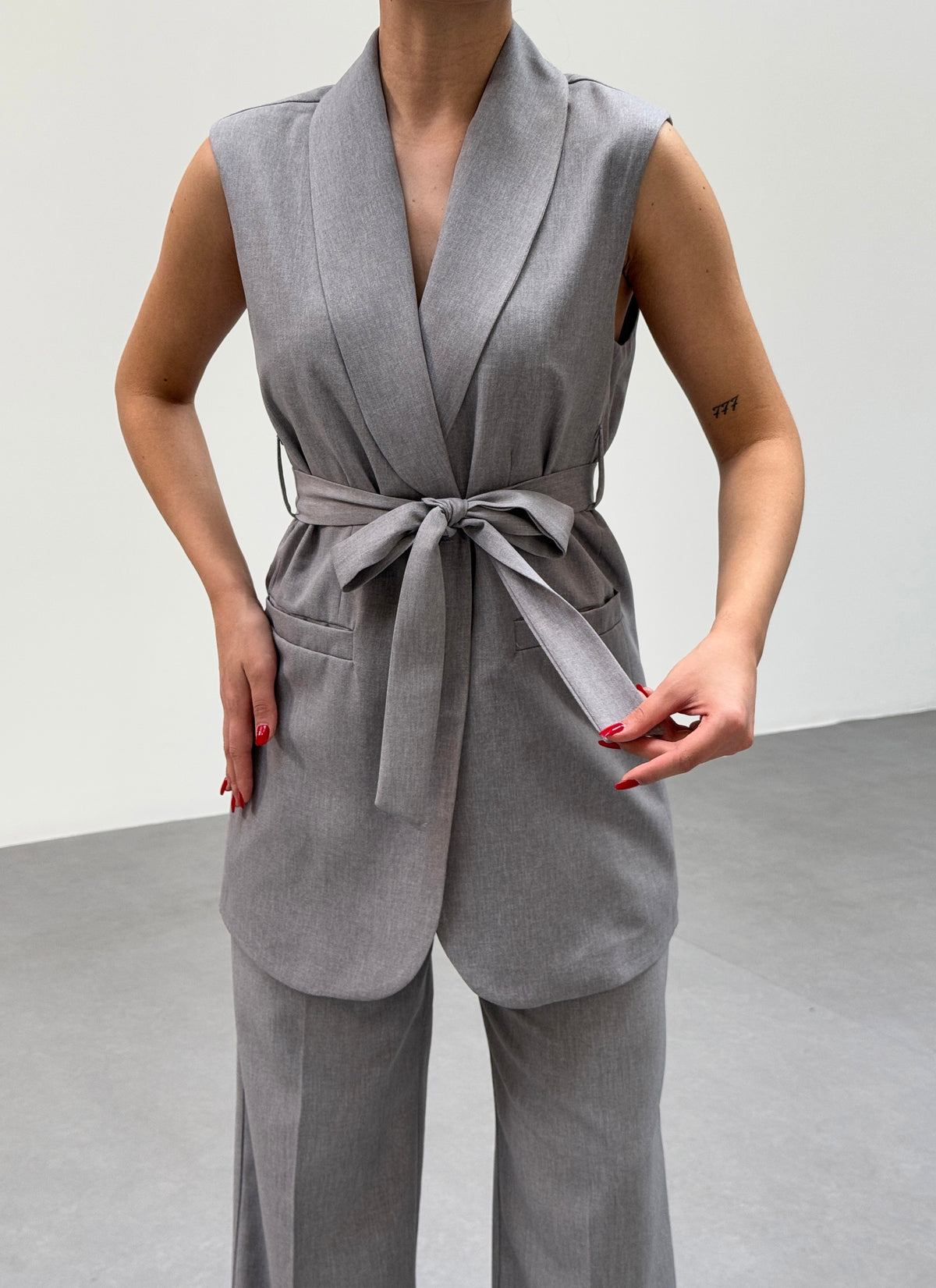 SET DOUĂ PIESE VESTĂ ȘI PANTALONI CURA - Gri Închis