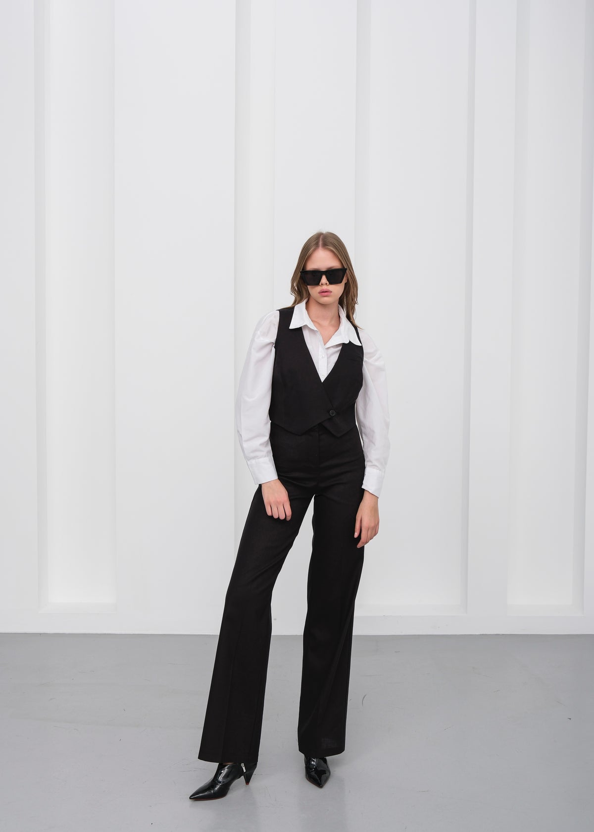 Set vestă și pantaloni din in toscan cu două nasturi și un singur nasture - Negru