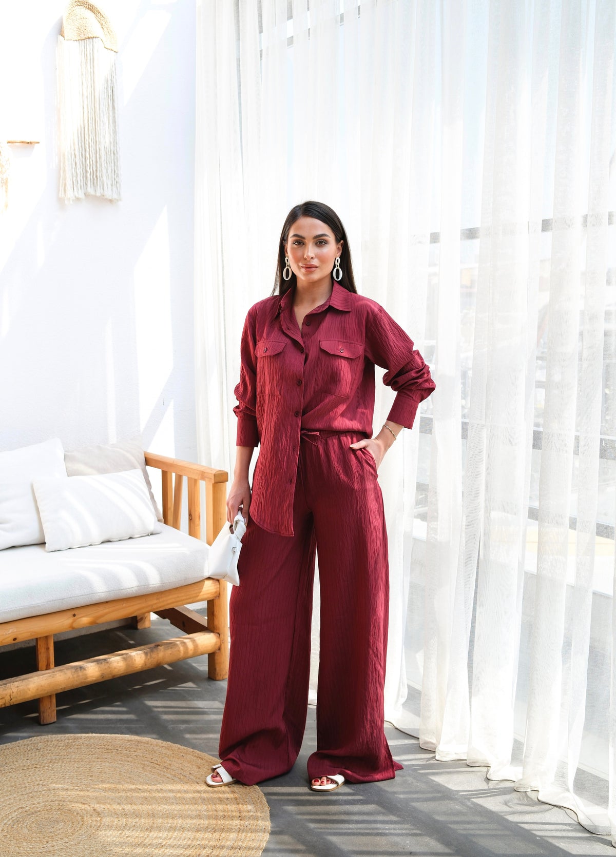 SET DOUĂ PIESE CĂMĂȘĂ ȘI PANTALONI DIN IN - Burgundiu