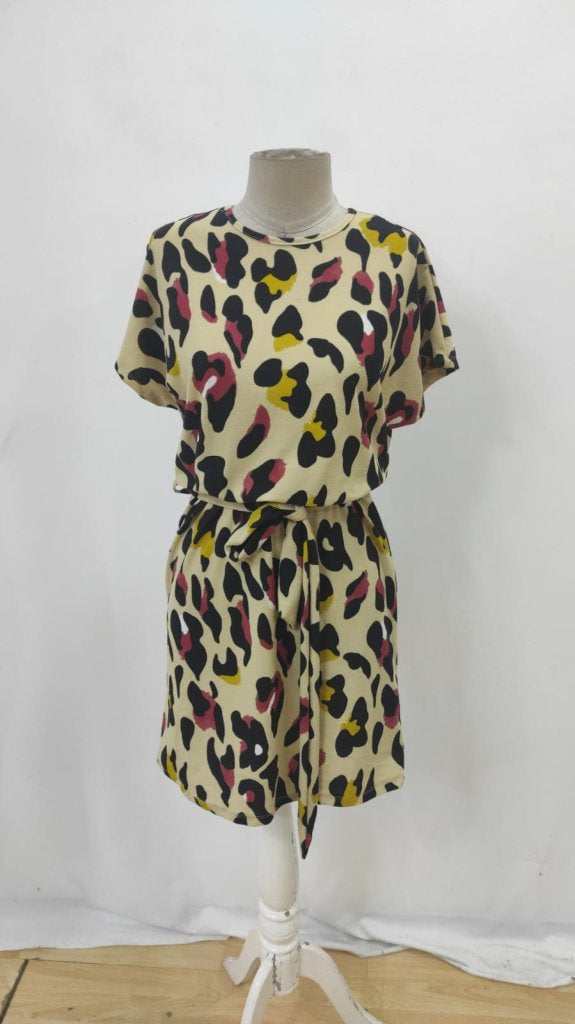 Women's Short Sleeve Round Neck Belted Geometric Pattern Suprem Dress, 26024