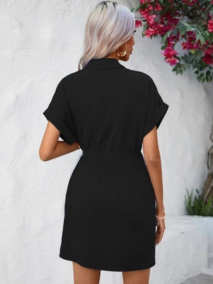 Rochie de damă cu mânecă scurtă, guler și legături laterale, țesută, 27052